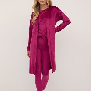 NWT NY&Company Velour Duster Jacket in Wild Berries. Medium. Magenta.